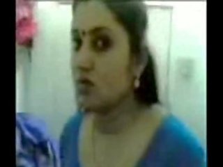 001048 SOUTH INDIAN femme fatale STRIPPING NAKED & produces LOVE