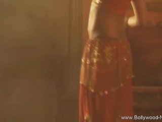 Exotic Desi lady Dances and Shines